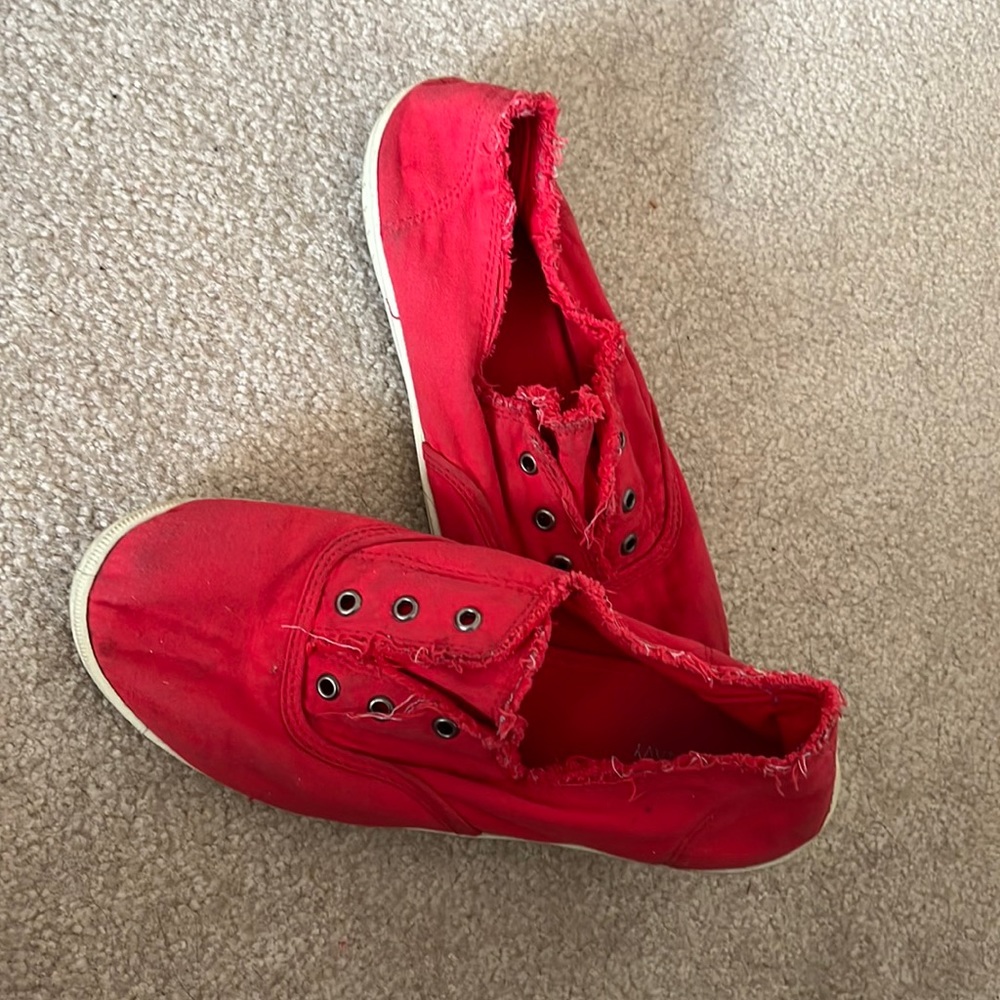 Old Navy Red Distressed Slip-On Sneakers – Women’s Size 8